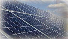 Un detalle de unas placas solares.